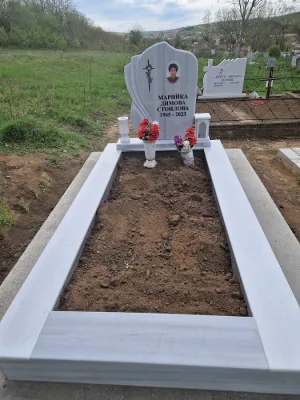 ФЕНИКС БАСАРБОВО - изработка и монтаж на надгробни паметници
