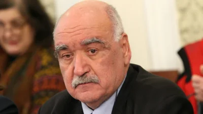 Камен Плочев